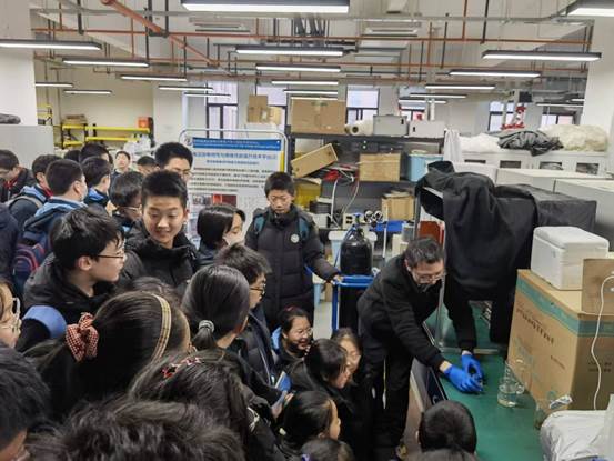 a5a3dbd5381b7b0ef0ffbf3146676438